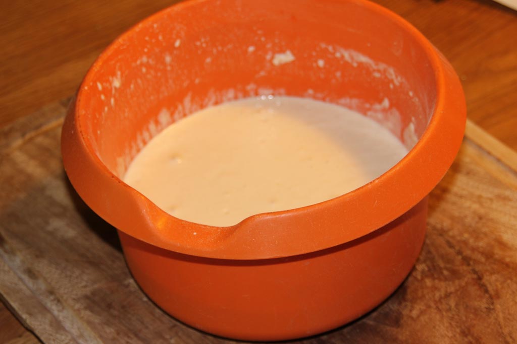 pizzateig-erinnert-an-pfannkuchenteig