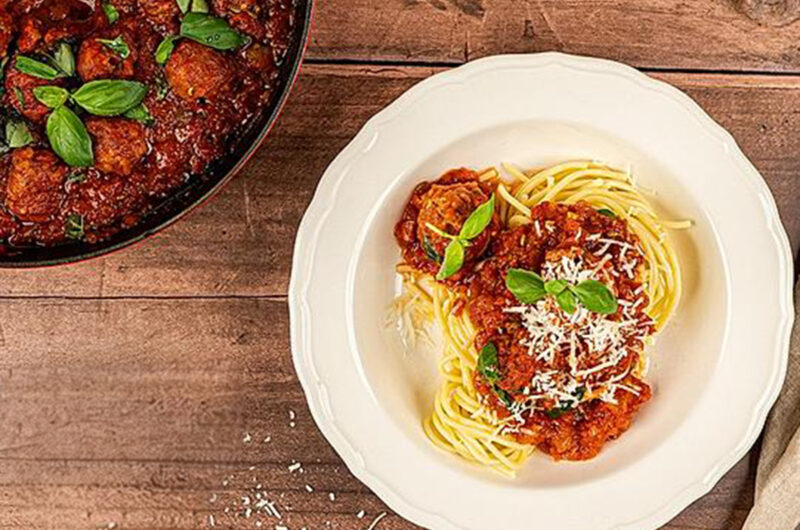 Pasta Salsiccia Meatball mit Aubergine