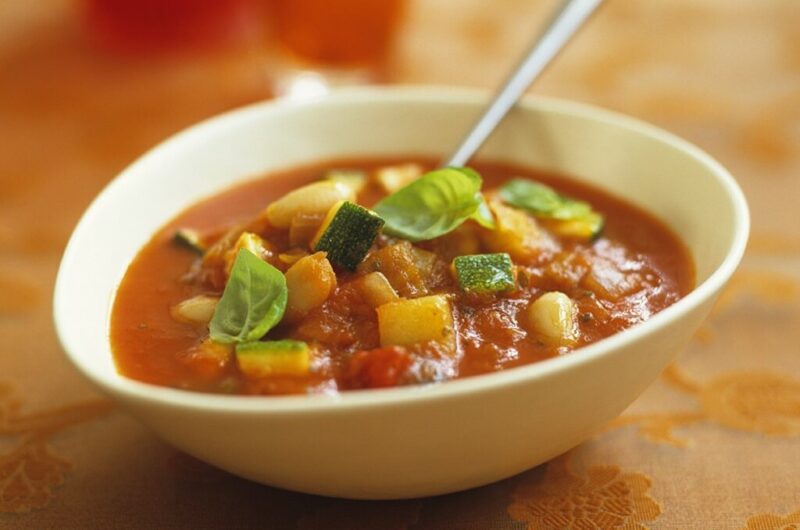 Tomaten-Zucchini Eintopf