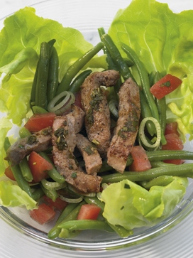 Bohnen-Tomatensalat mit Kalbsleber