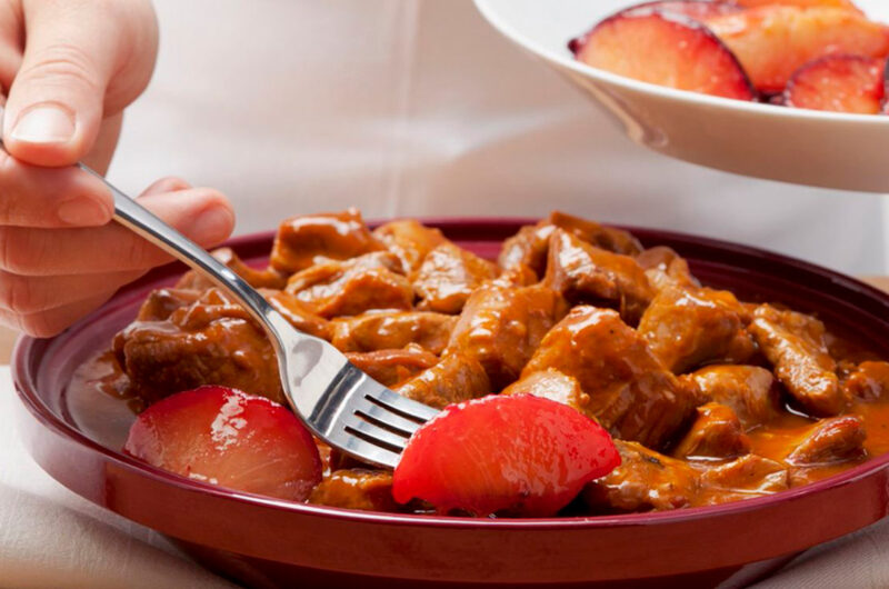 Kalbsragout mit Pflaumen