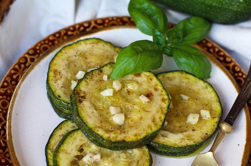 Marinierte Zucchini