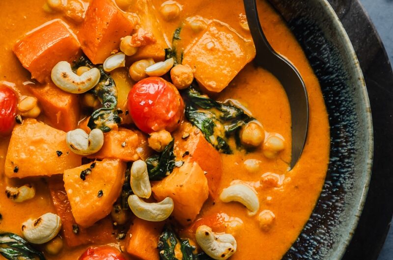 Kürbis-Kichererbsen Curry mit Thaiauberginen